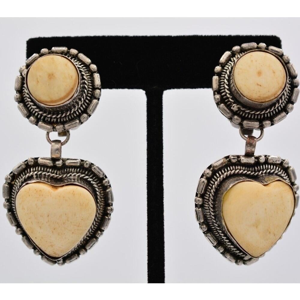 Vintage Heart Clip On Earrings Off White Antiqued Silver Tone Chunky 1970s BinAI